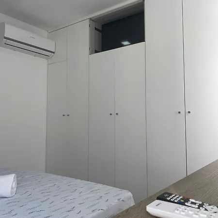 Vandrerhjem Casa Augusta 6 *