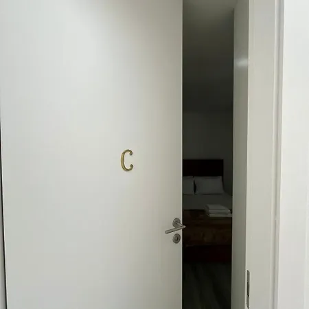 Vandrerhjem Casa Augusta 6 *