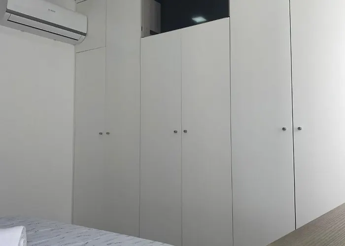 Ostello Casa Augusta 6 *